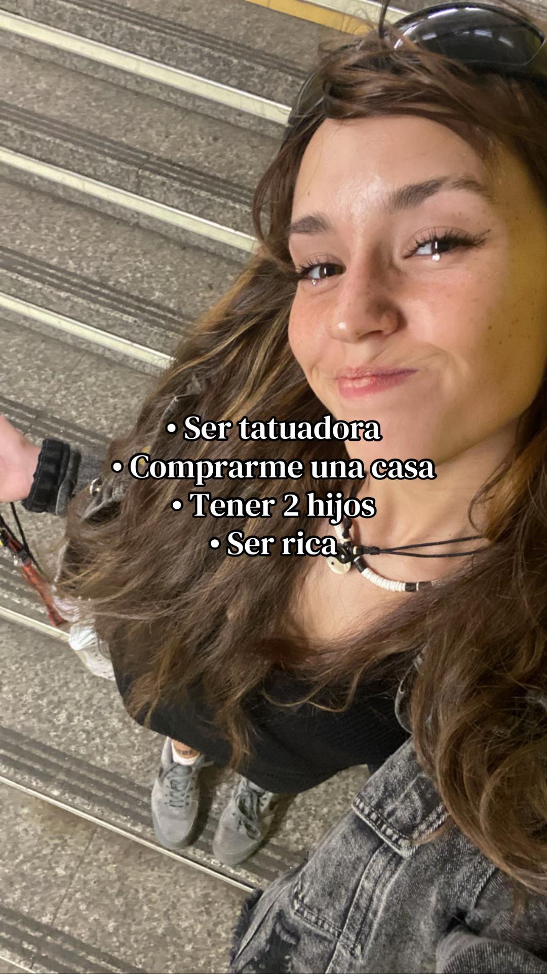 @María