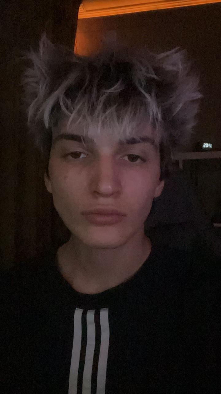 @autogr33d