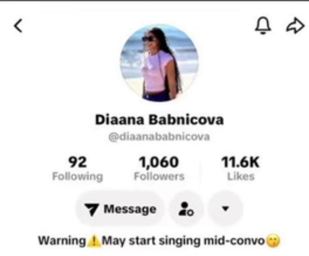 @𝐯𝐢𝐚 🎫✈️🎶🌆💫🍒🪩💋