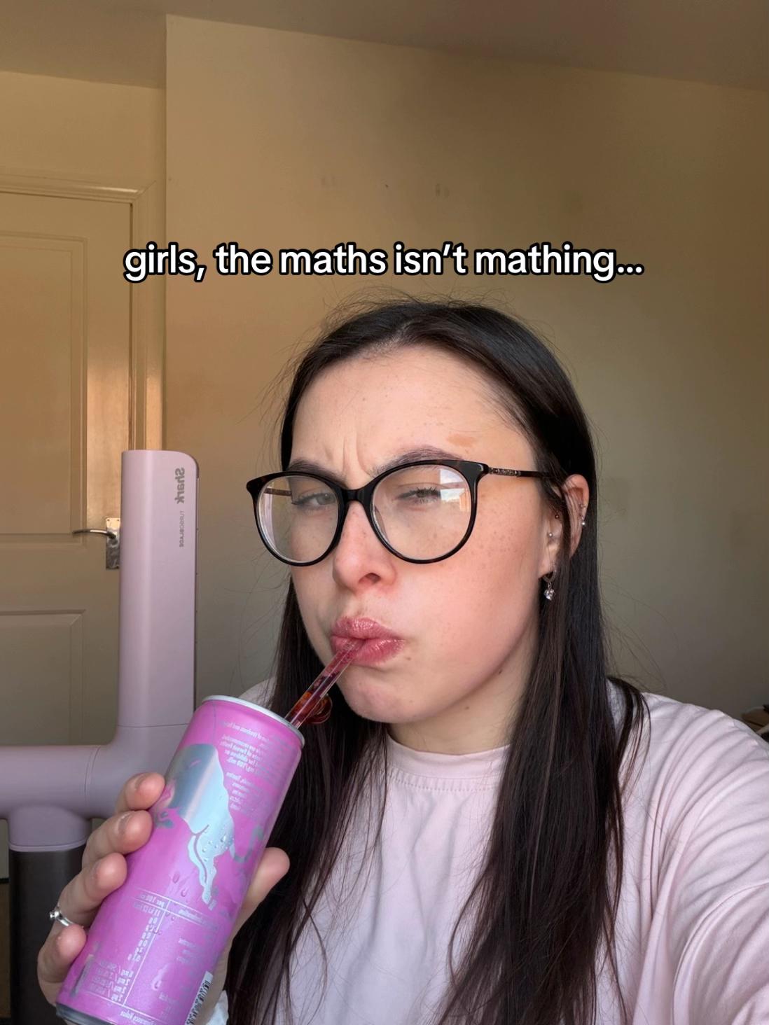 @Hannah🎀✨