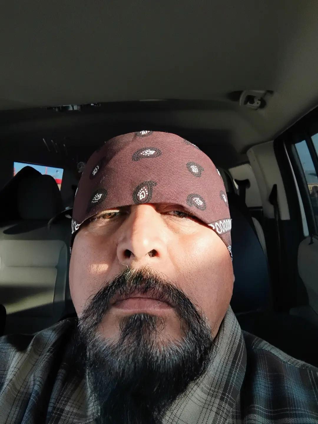 @MISTER GUZMAN