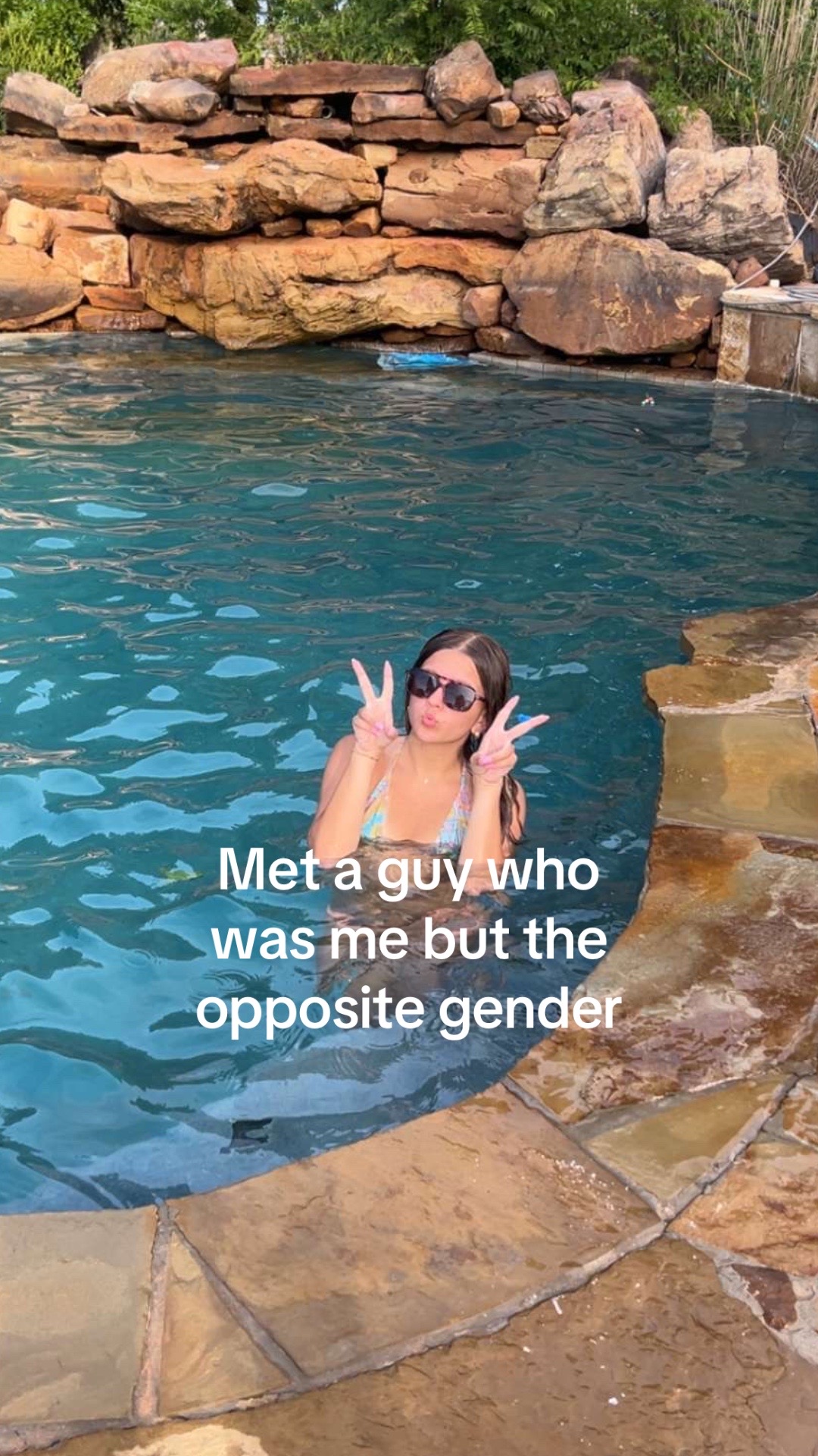 @👾