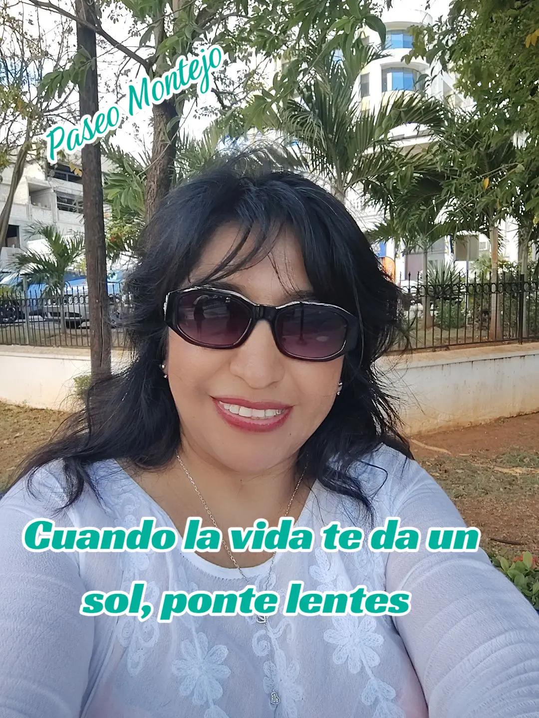 @elvirita la pueblerina