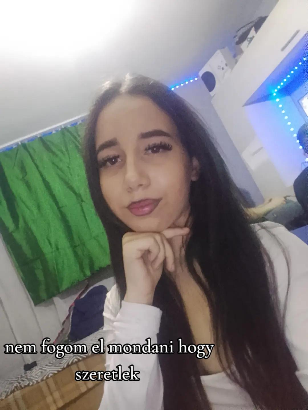 @Dzsenni_