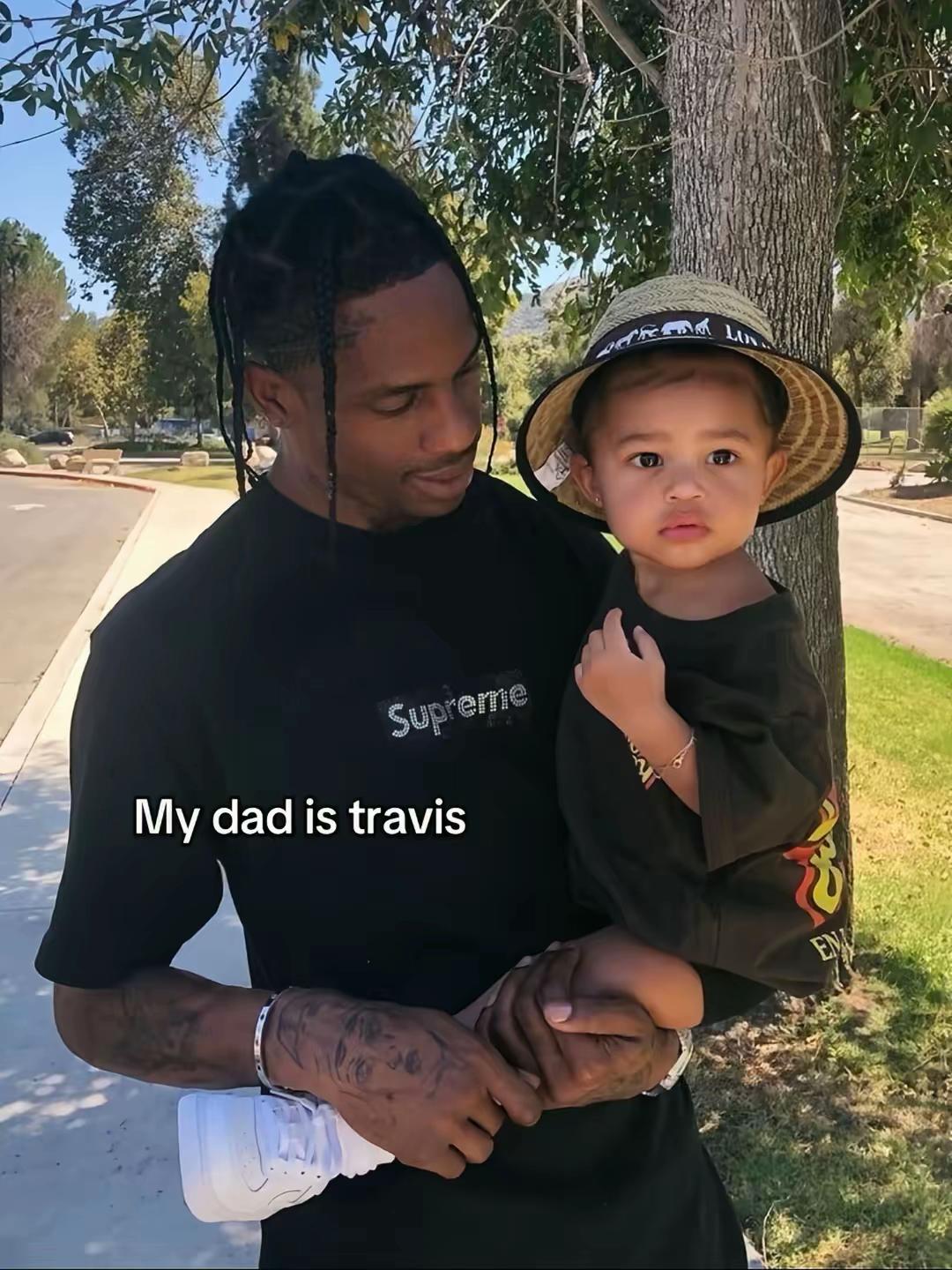 @⭑