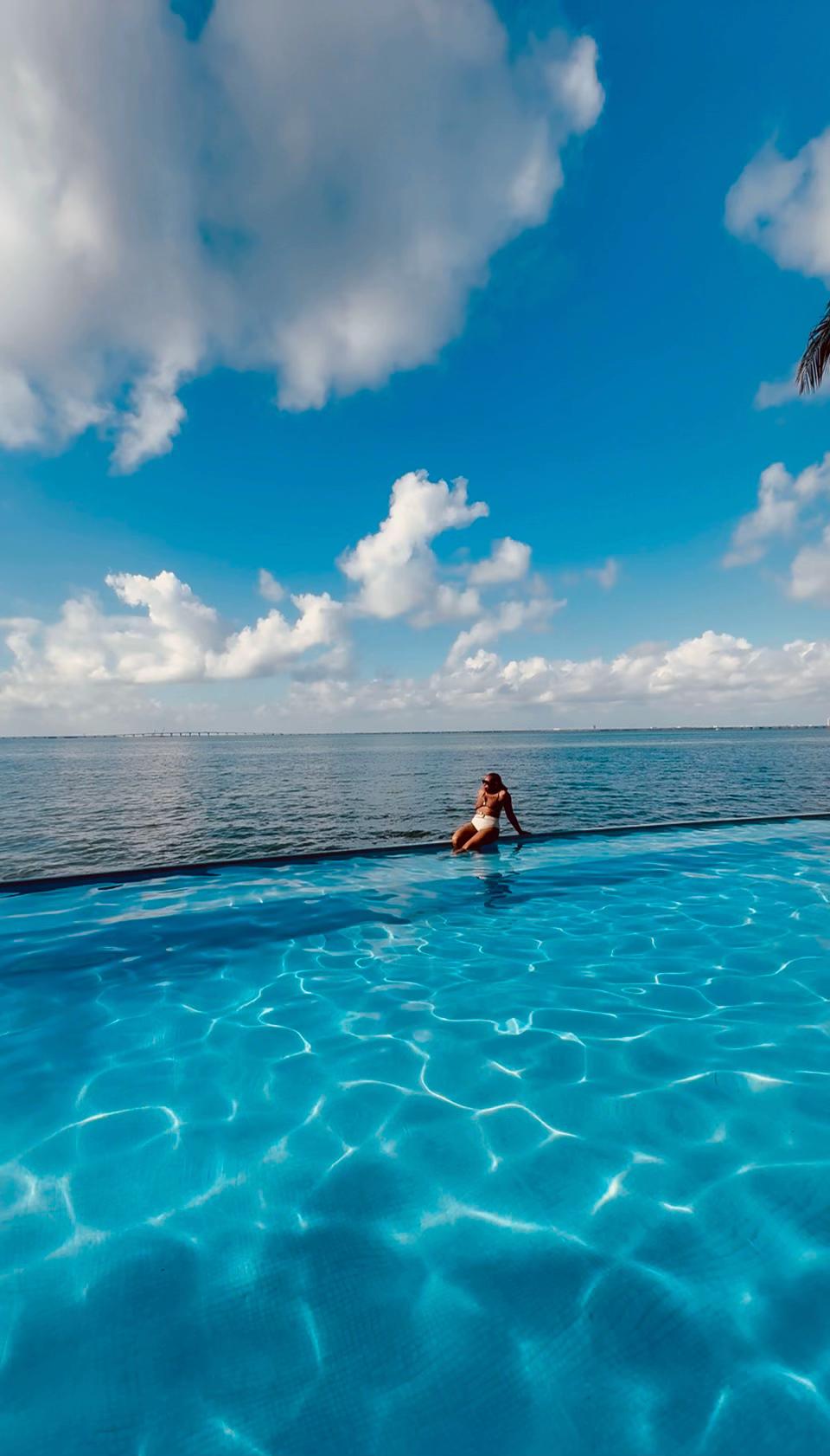 @Adebola MBV | Travel 🧳 ☀️ 🌴