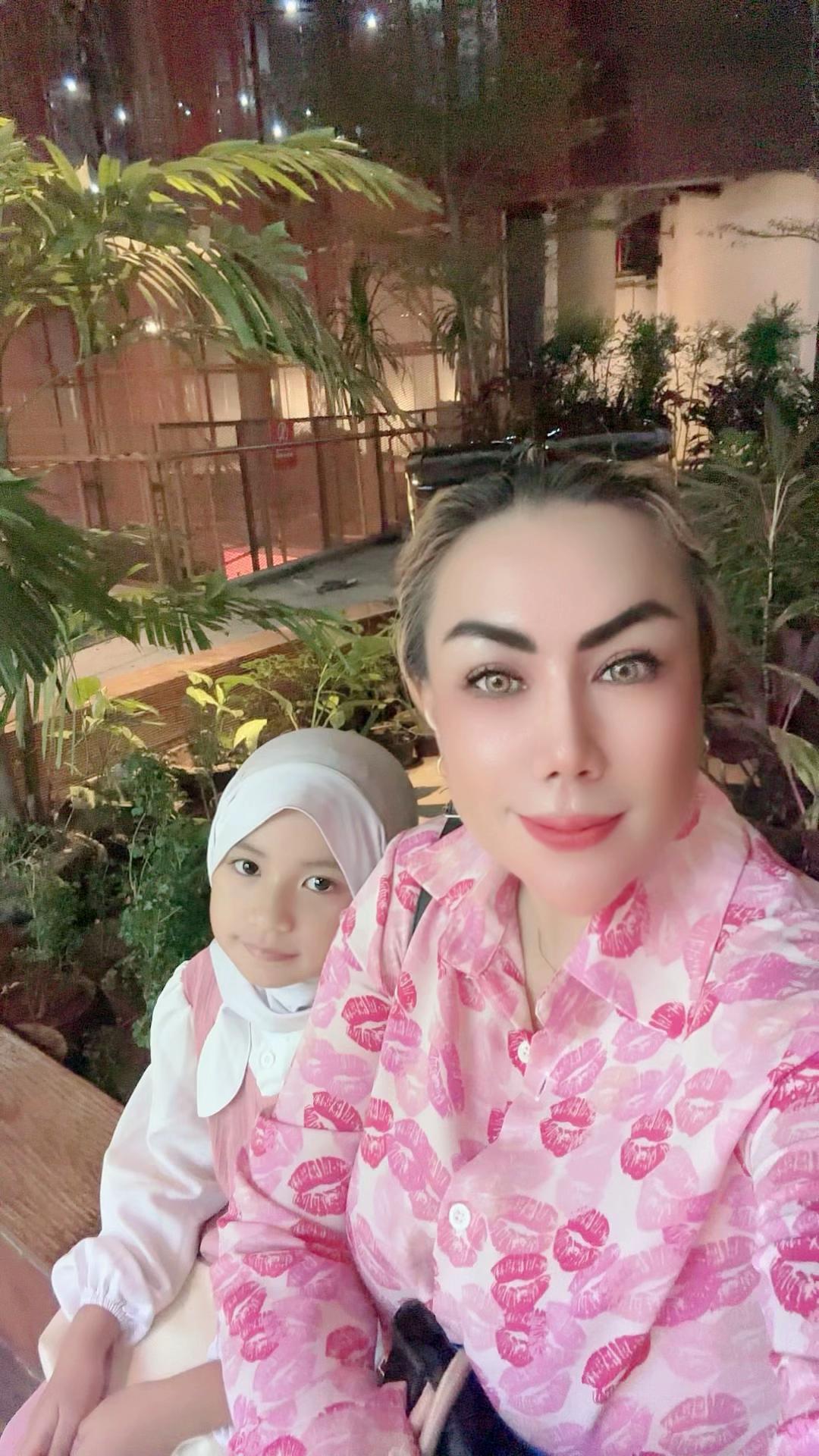 @Ayu Lestari Sari