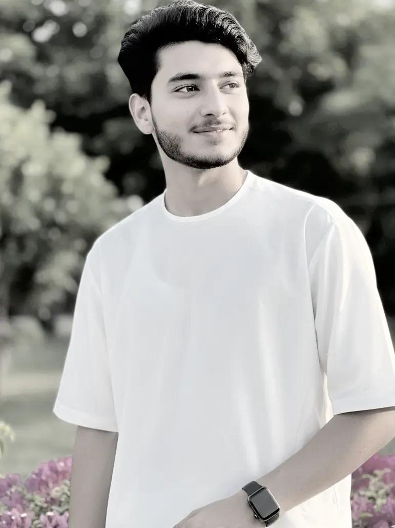 @;Mian~(Fazzi)✓😎