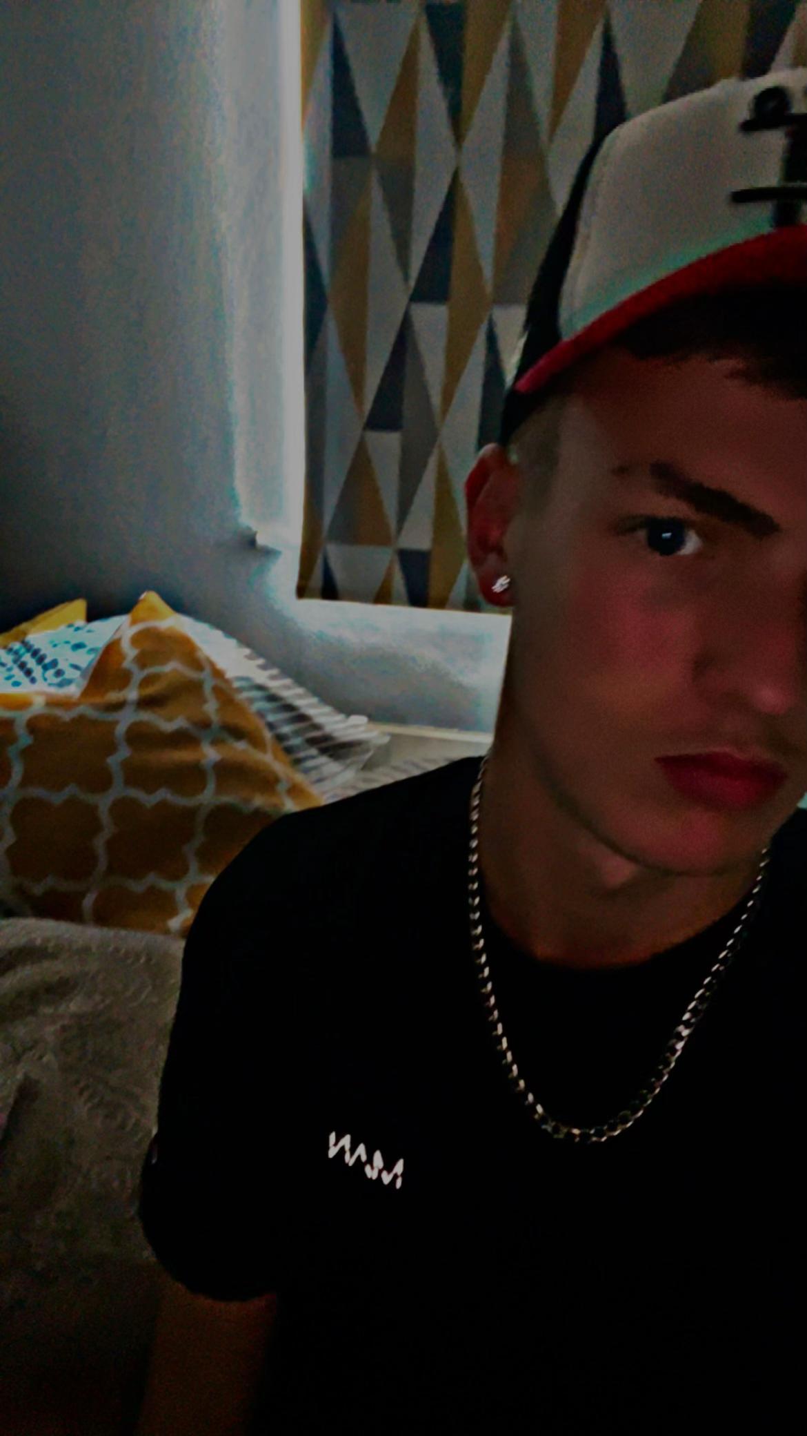 @(Jaydon)