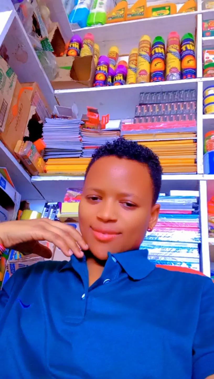 @Cute girl 🌺🕊️