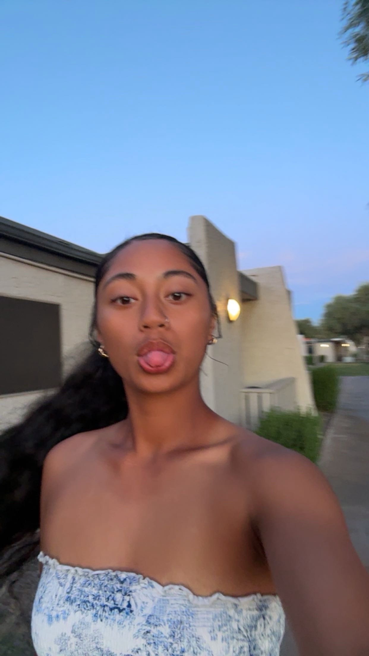 @missnelly