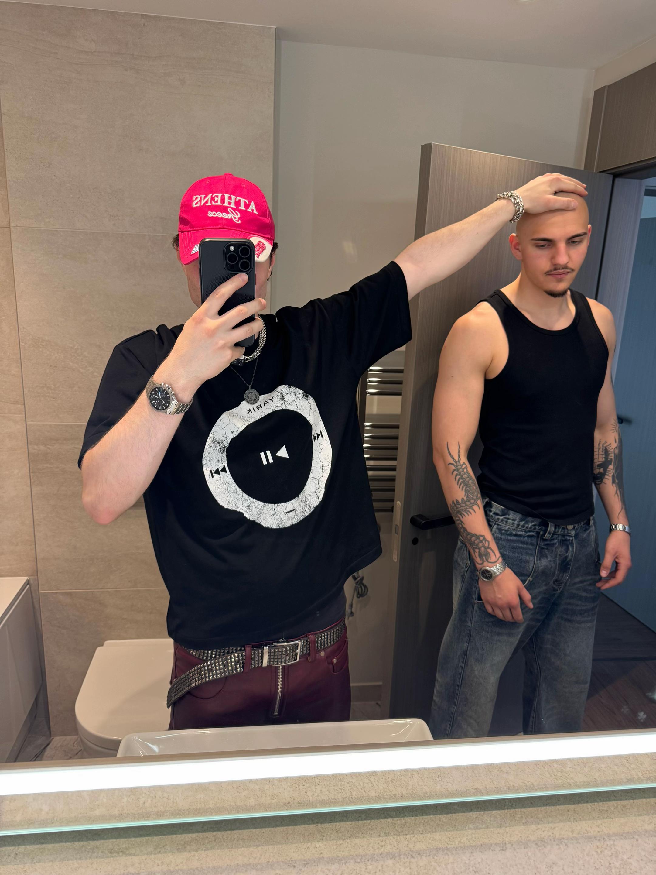 @YARIK