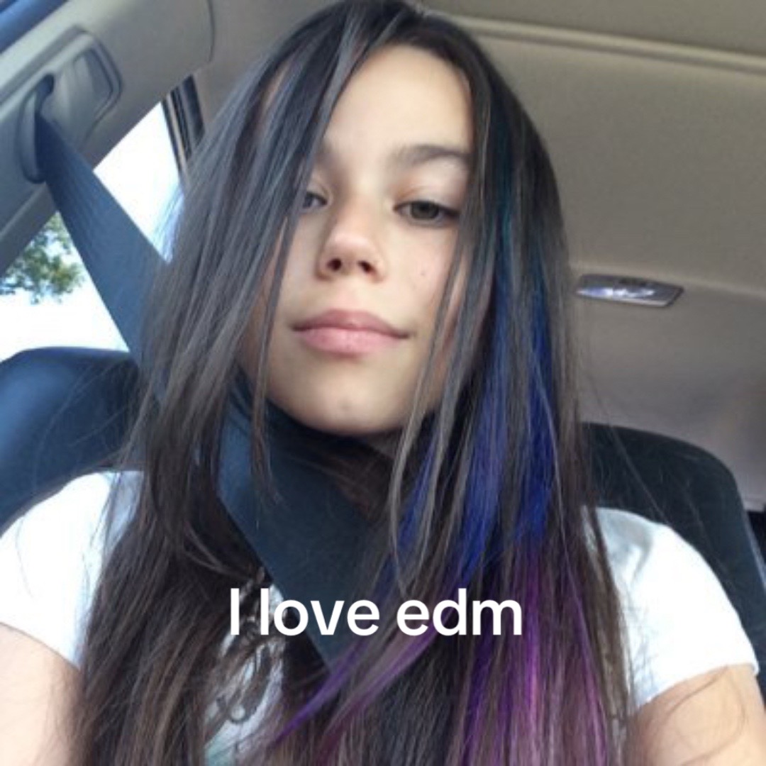 @anastasia🩲