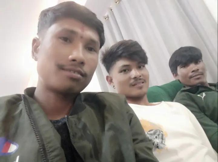 @Mag raute Adhuro Bato
