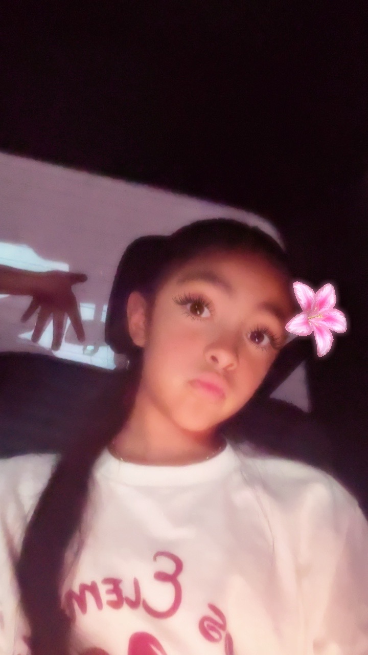 @Isabella🎧🩰💅🏻🤏🏻🌸🌺🪻🍒🍄