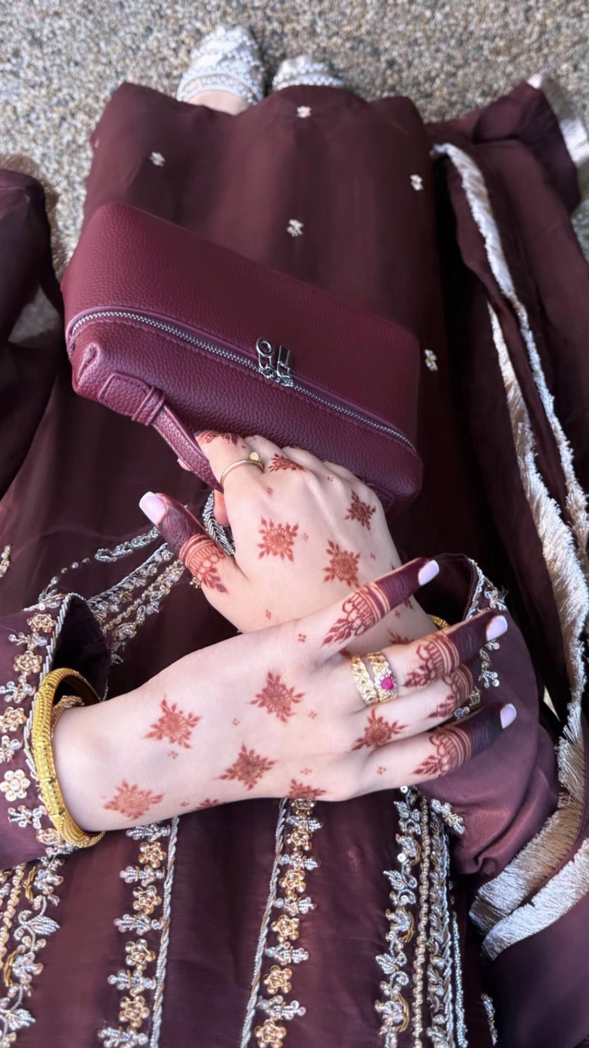 @BIRMINGHAM HENNA ARTIST