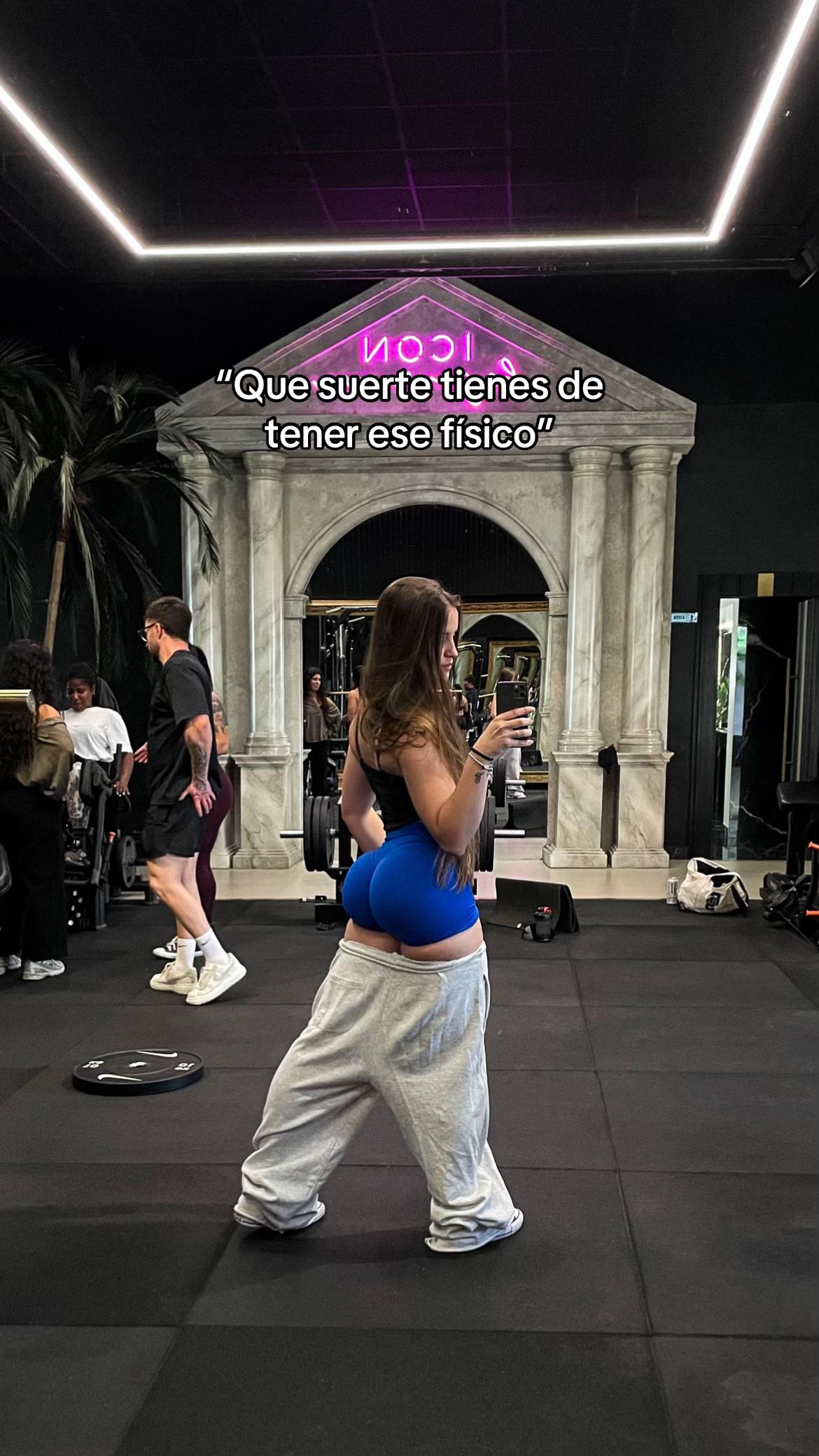 @larafittt