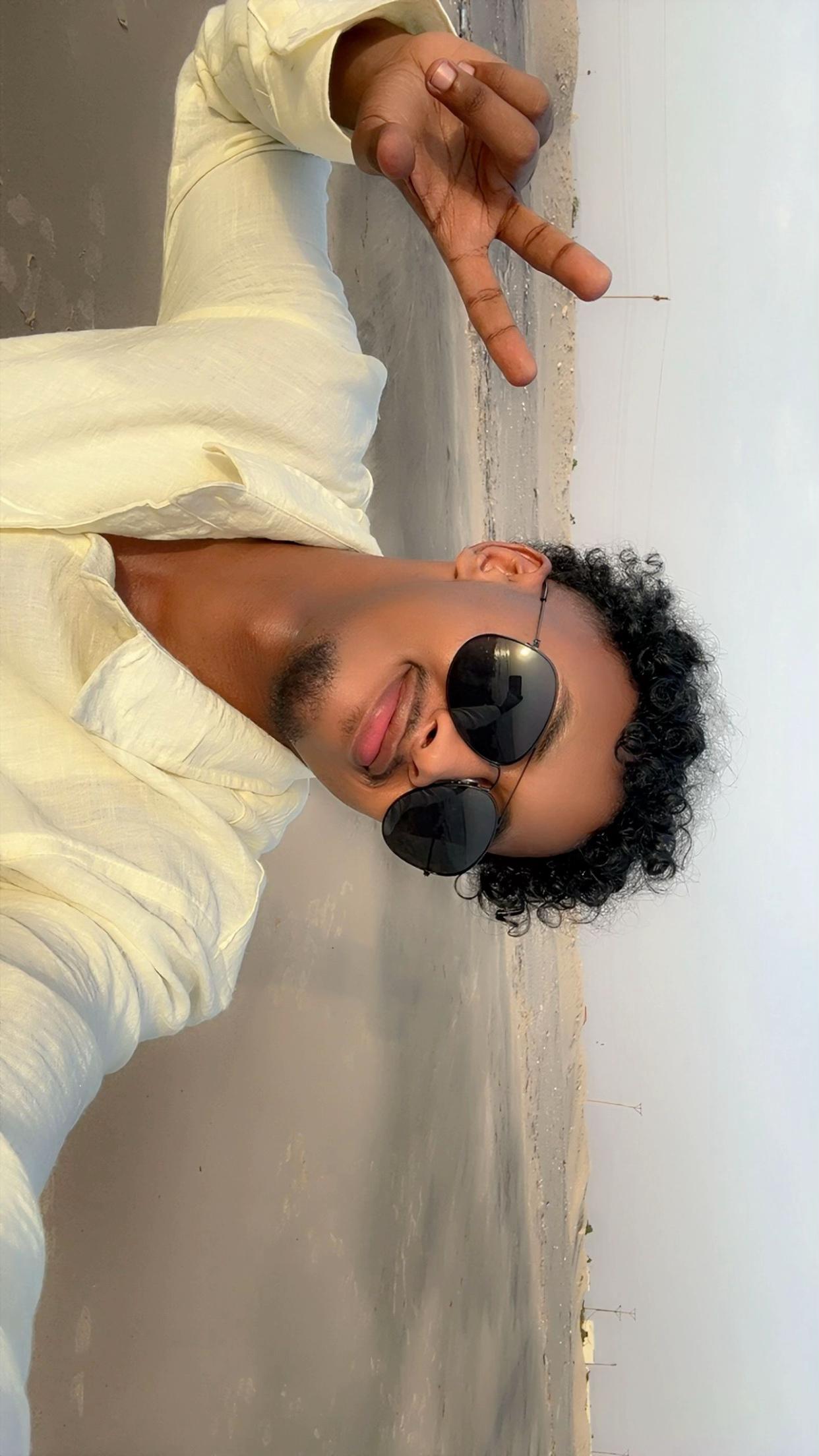 @unvailabl3_