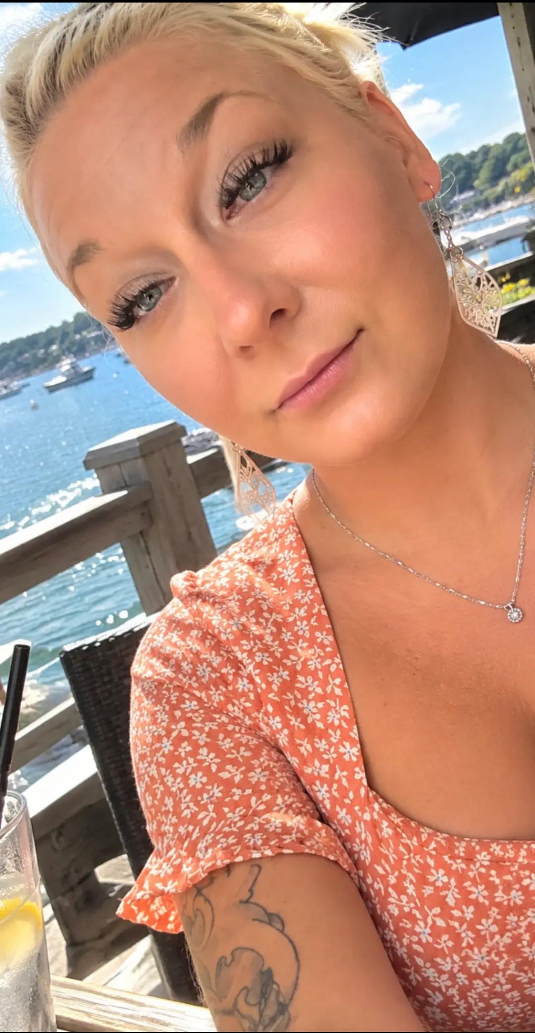 @ashleywhat