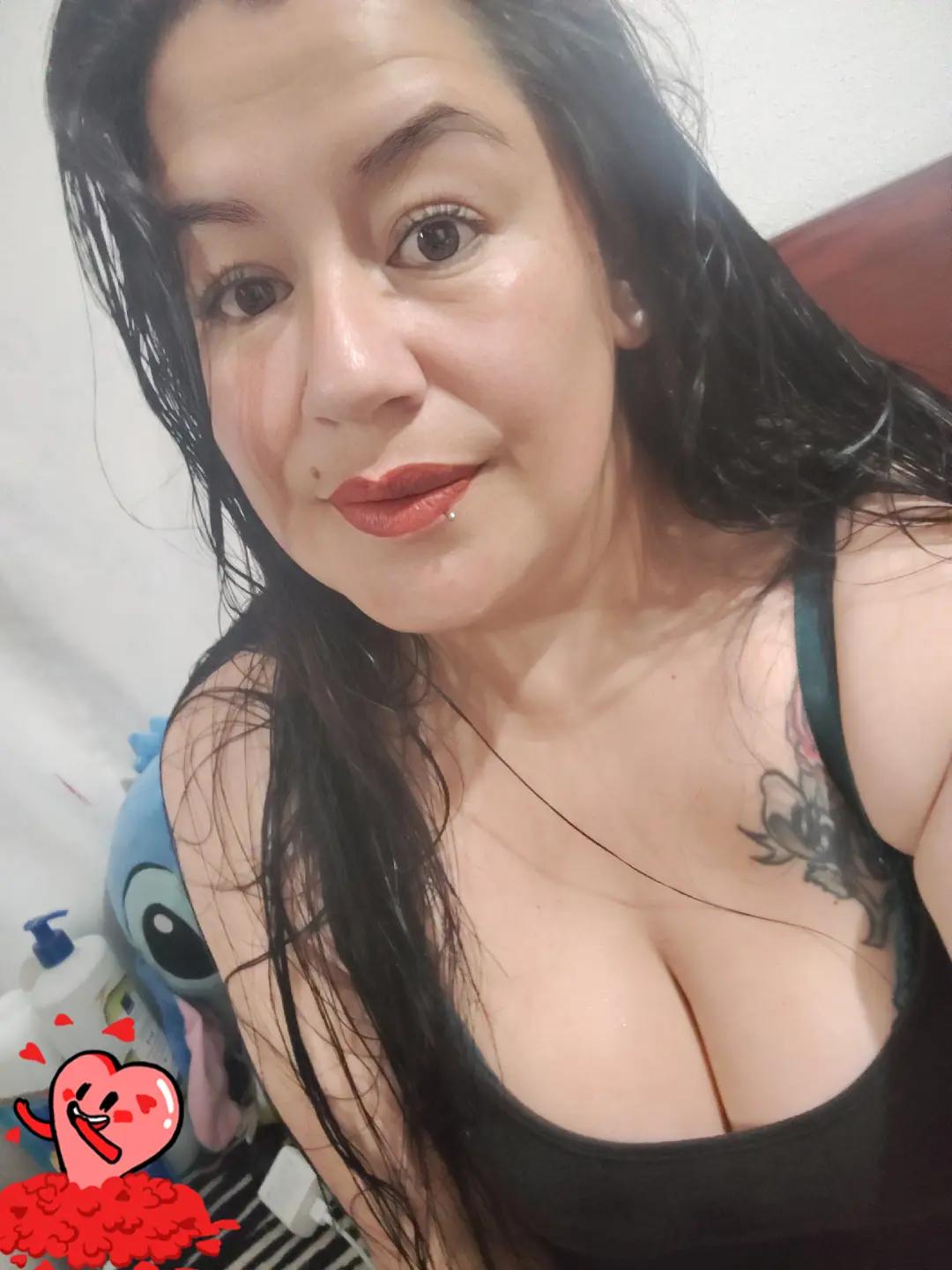 @jazminvalencia305