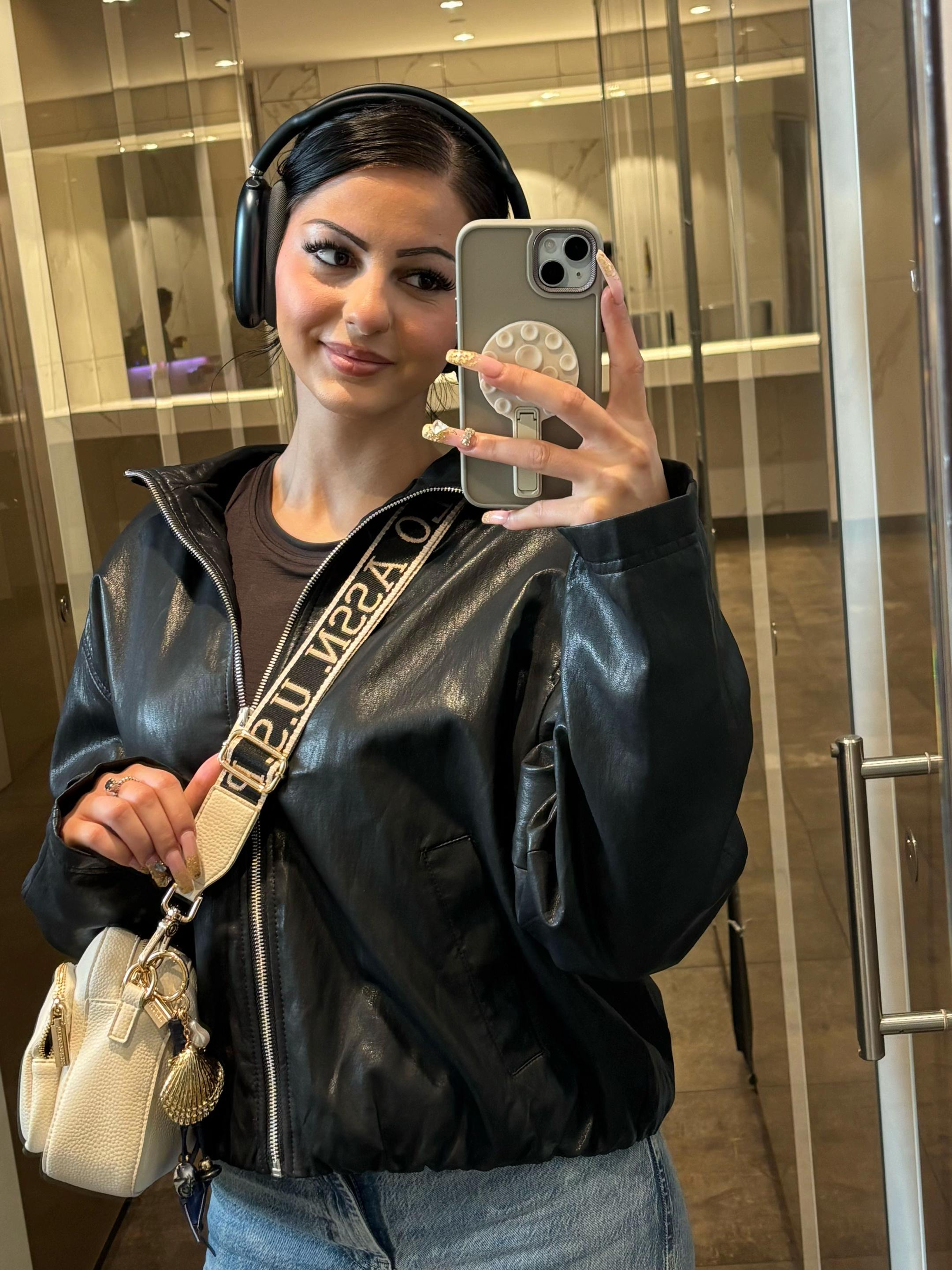 @Mimi