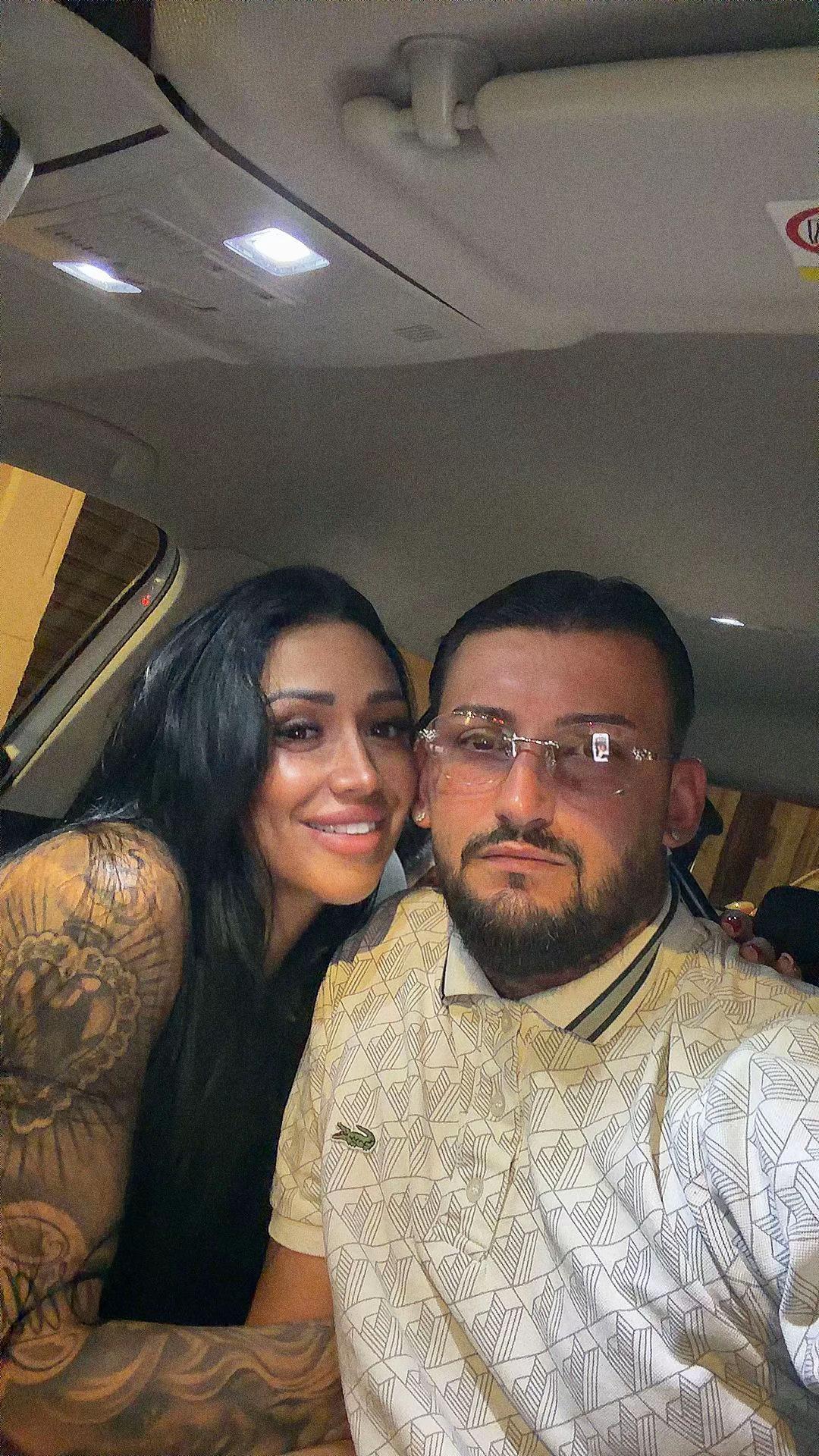@desyenikoo