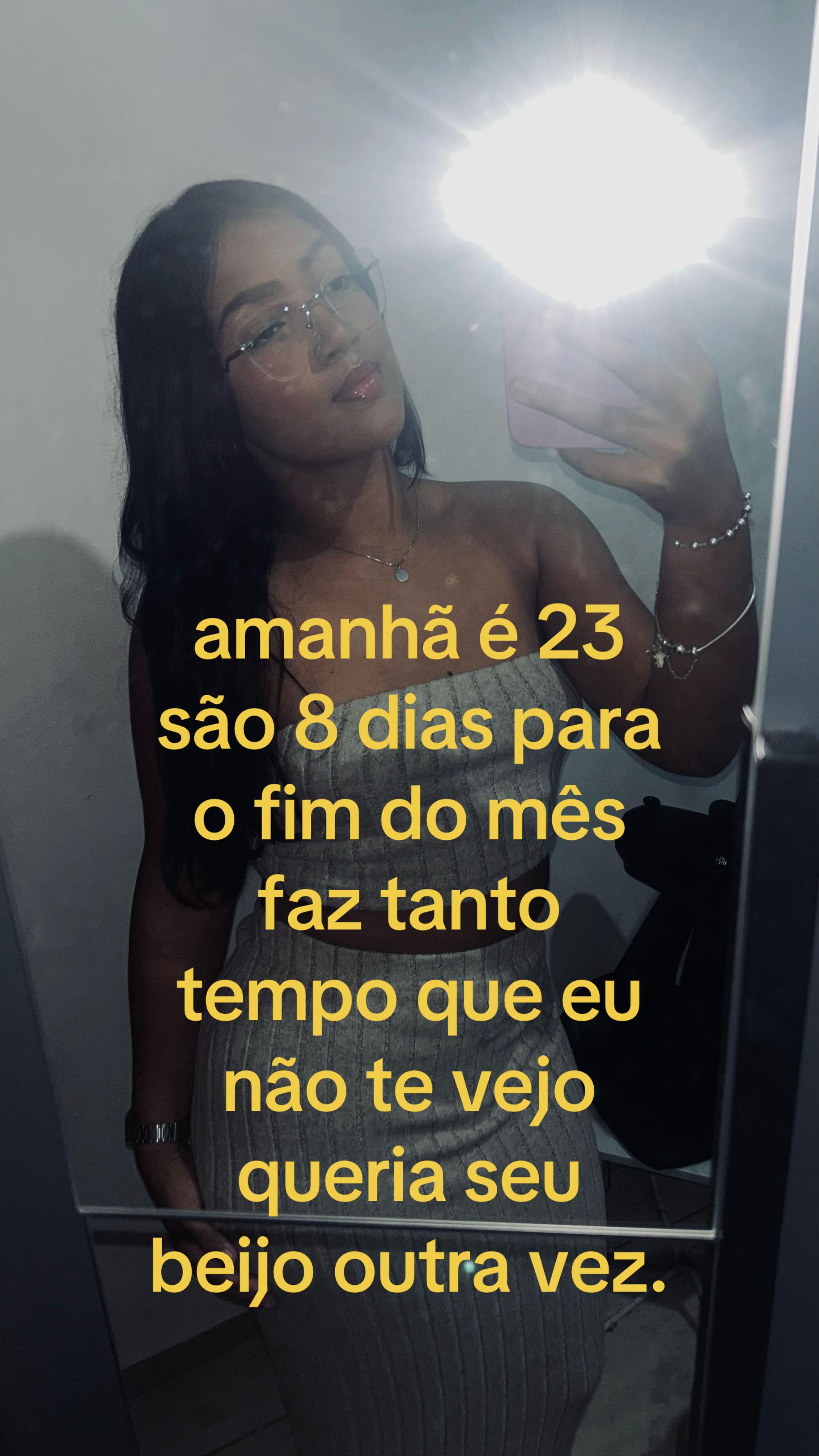 @júlia guedes