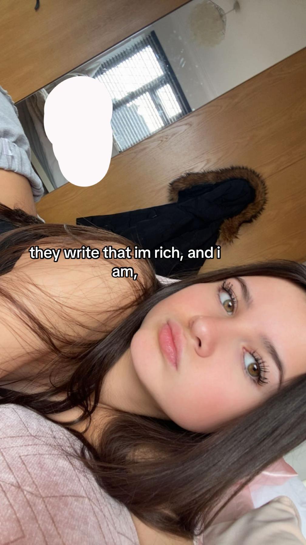 @hollyspamxxx