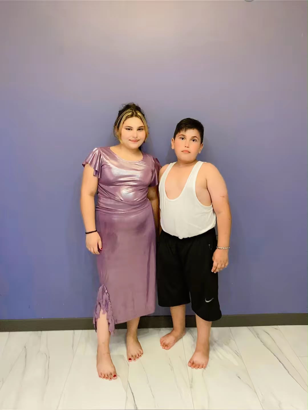 @....