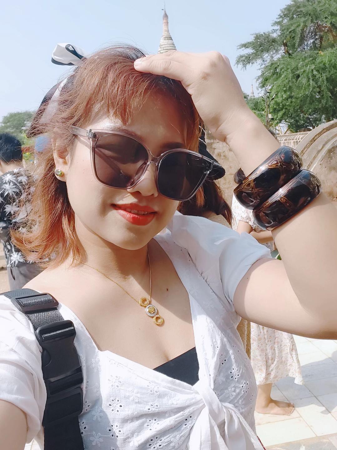@Blossom phyu ♍️