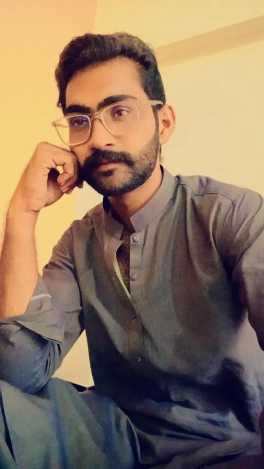 @عبدﷲ ٹھیکیدار