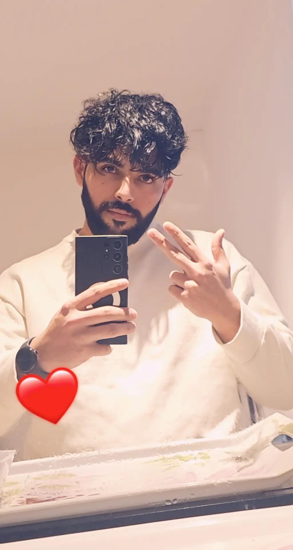 @MALIK_🇵🇰 👉 🇬🇧
