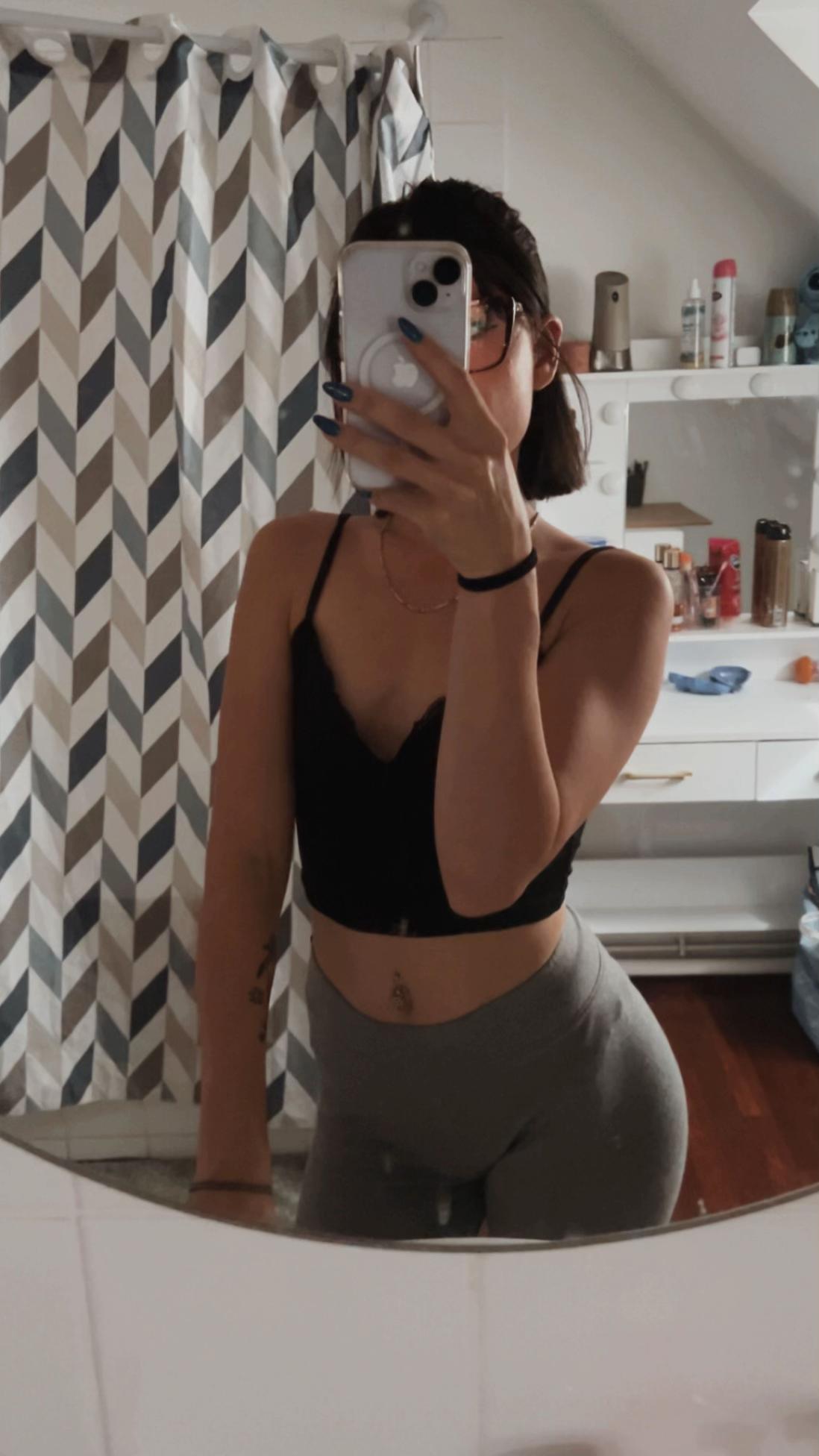 @J E S S 👺