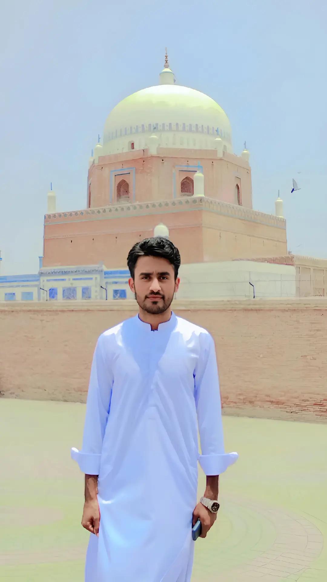 @It's_Me_Foujji🇵🇰