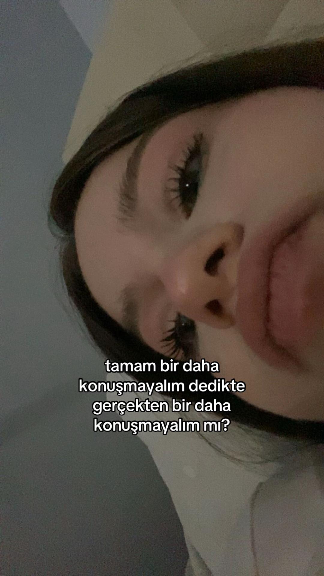 @lola
