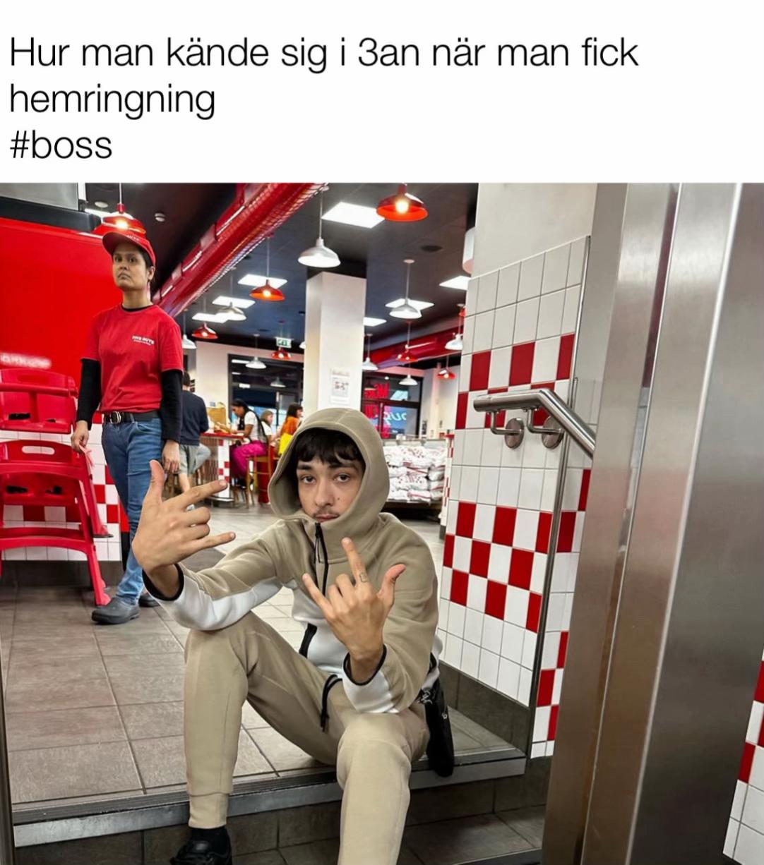 @✌️