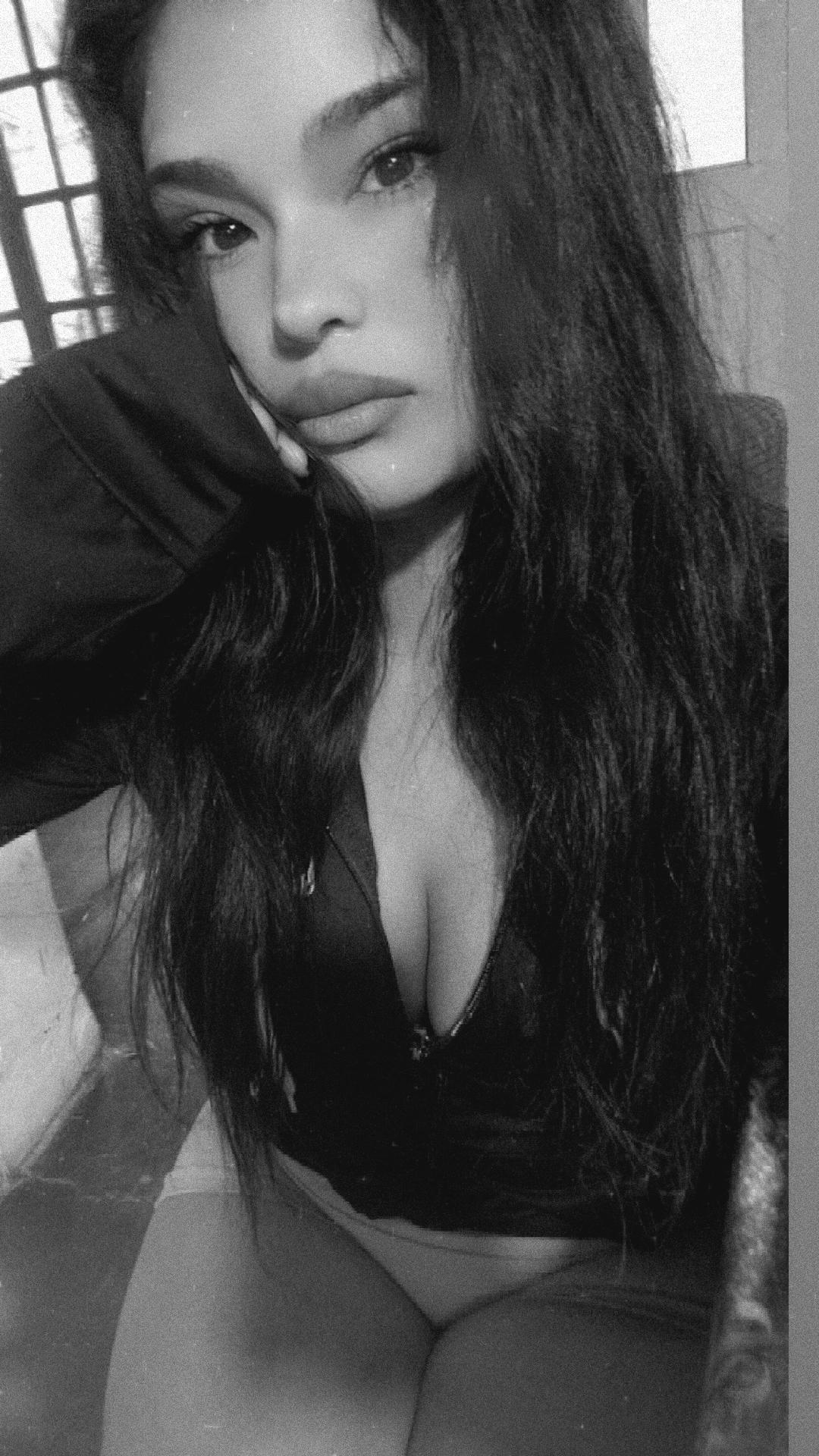 @Camila González