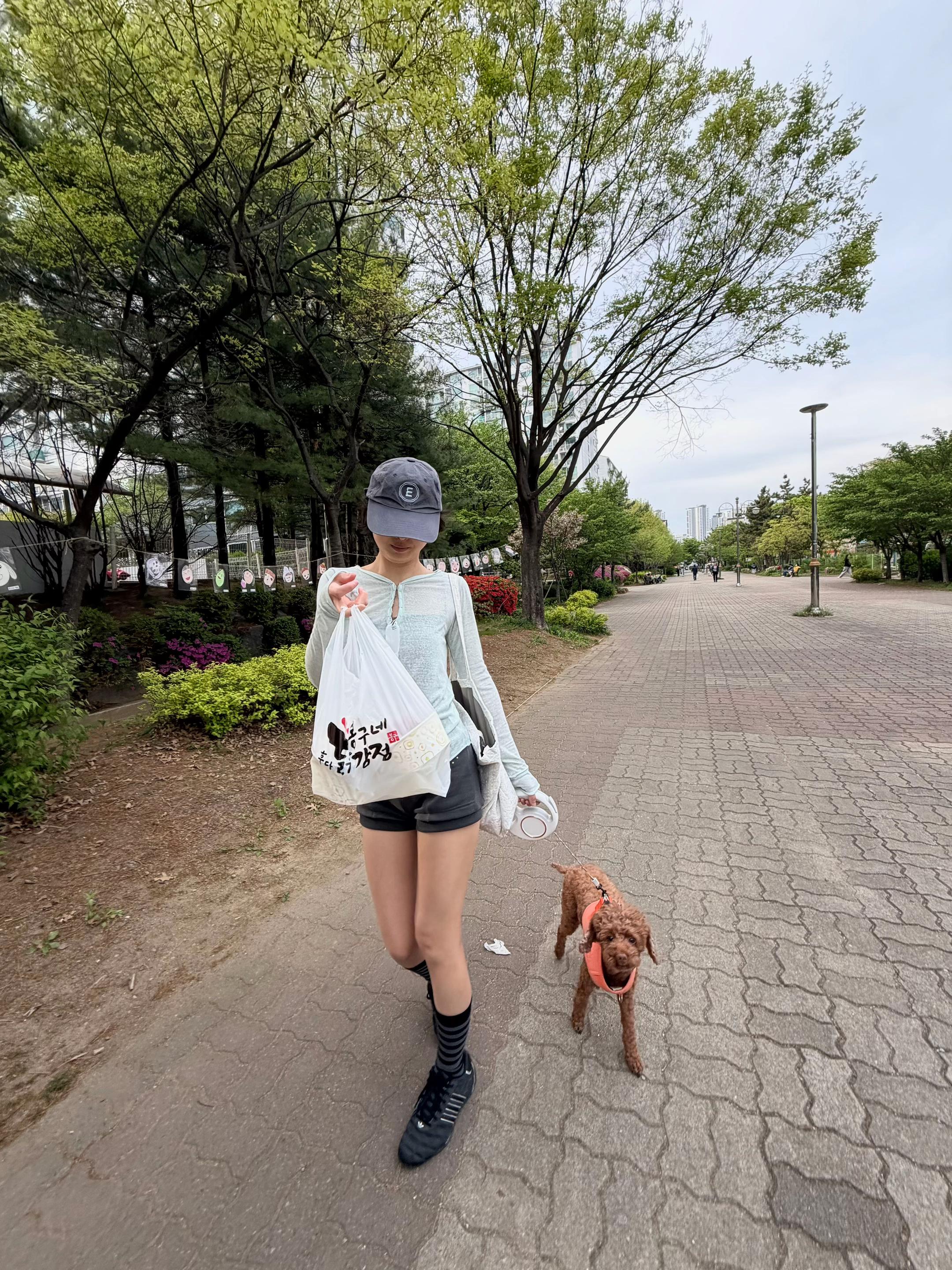 @문느루