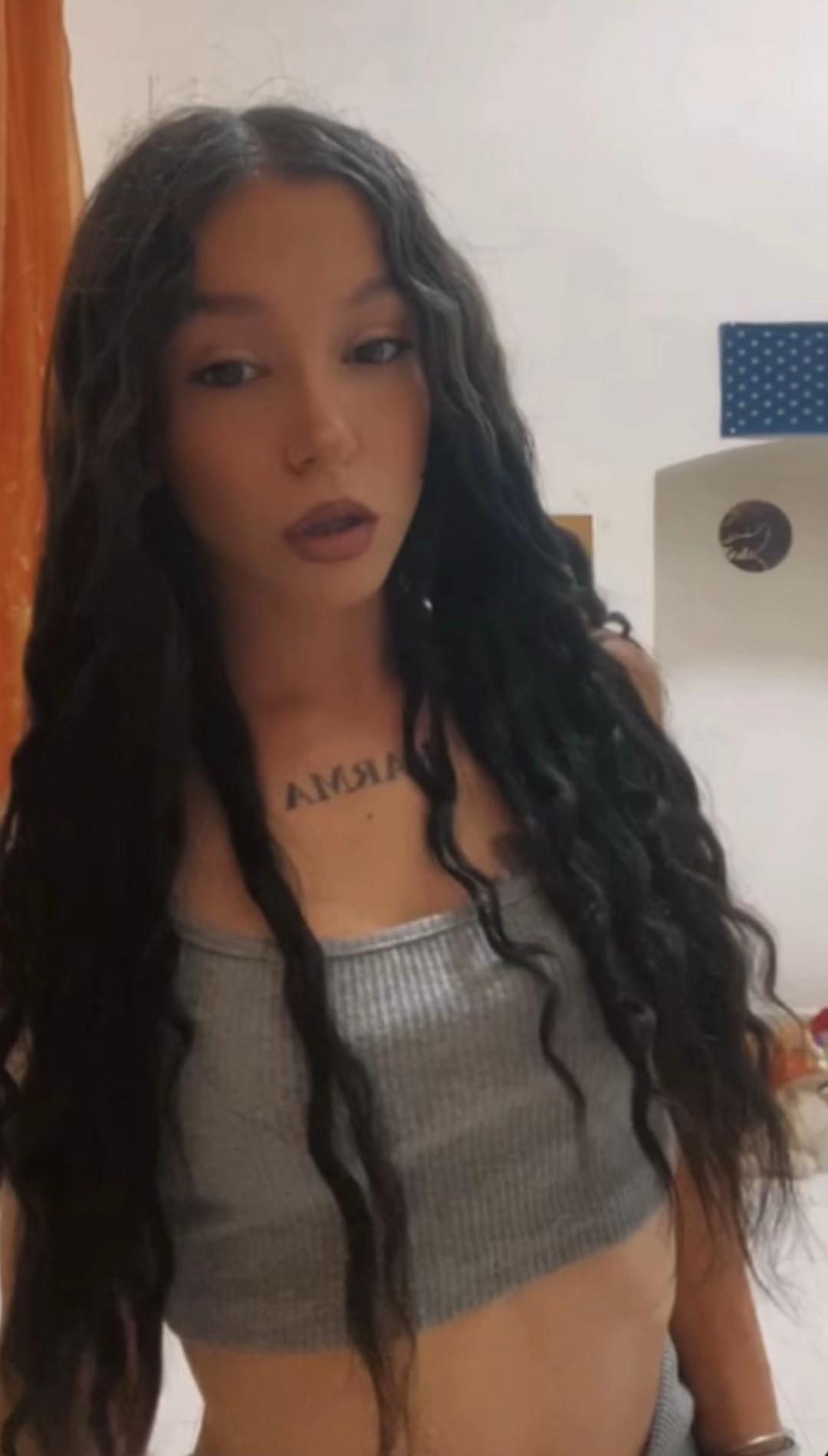 @Mary🐺🌹