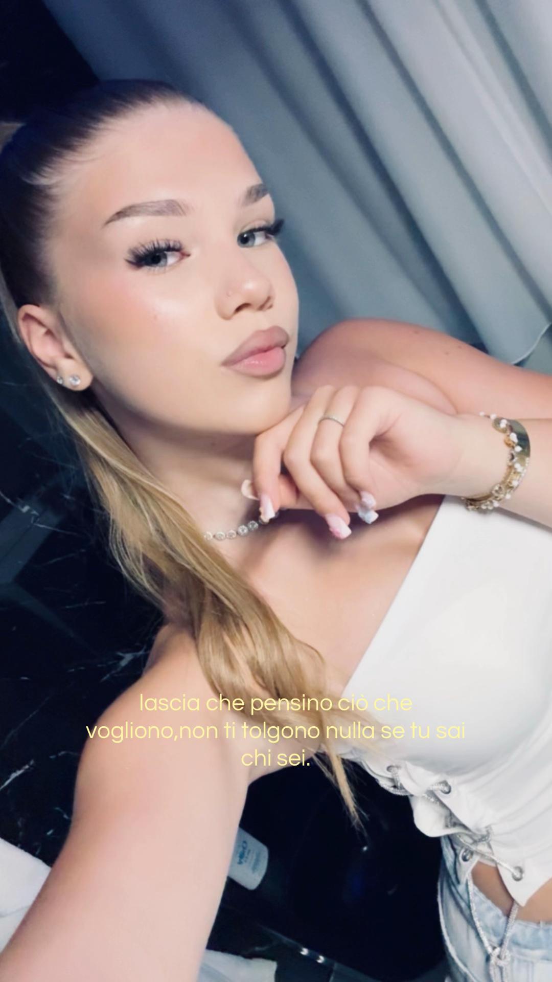 @adeleneagx.0