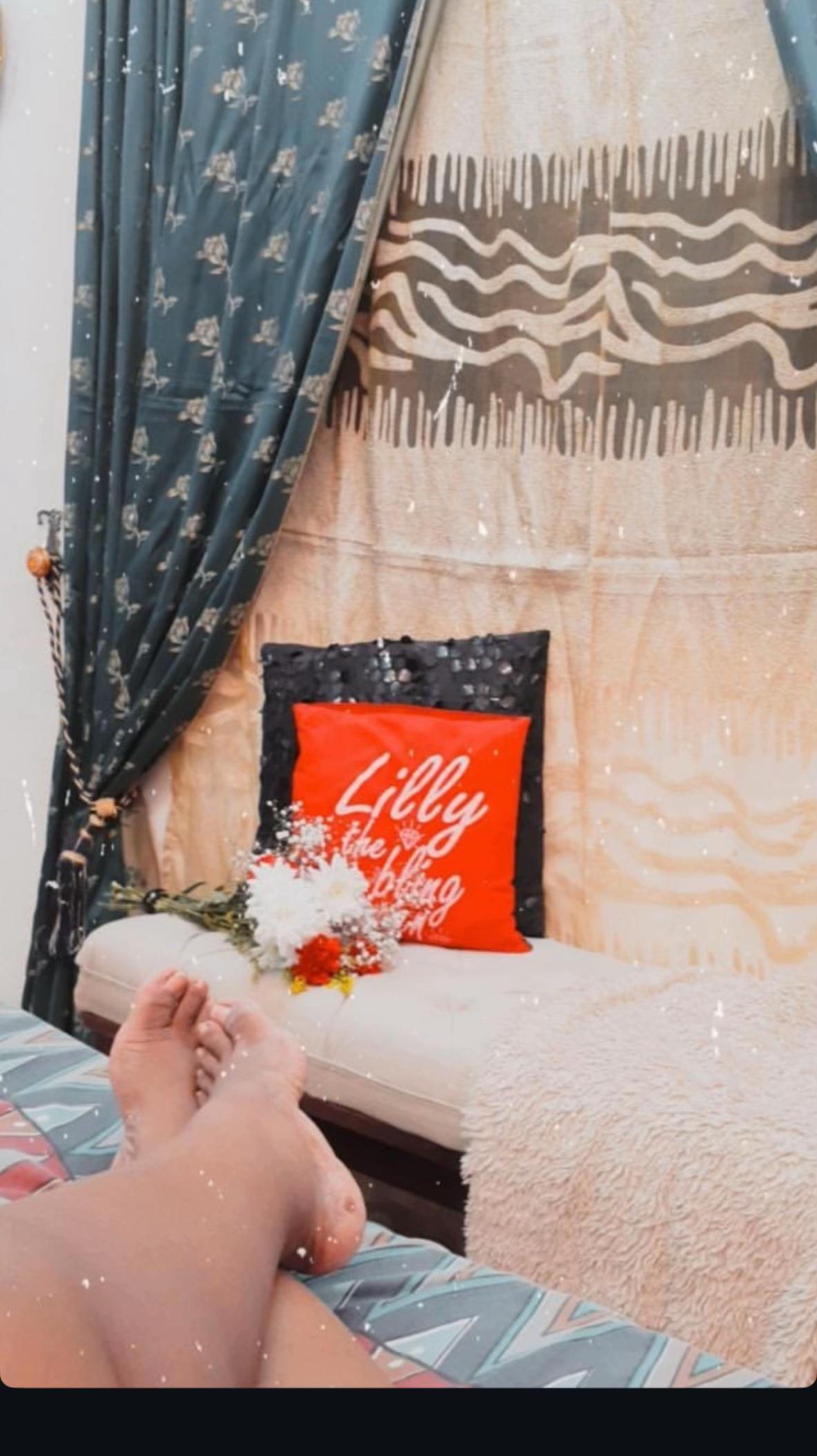 @🧸Lilly hayat 👑