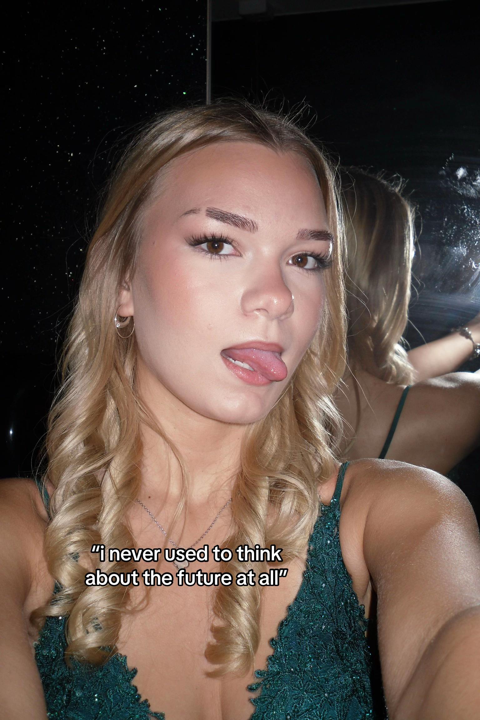 @phoebs
