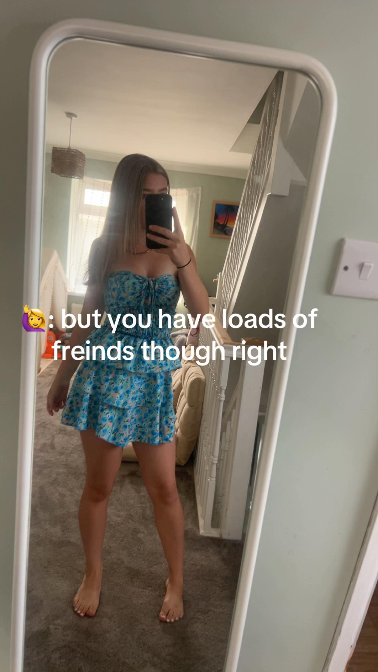 @𝐜𝐨𝐧𝐧𝐢𝐞🖤💸