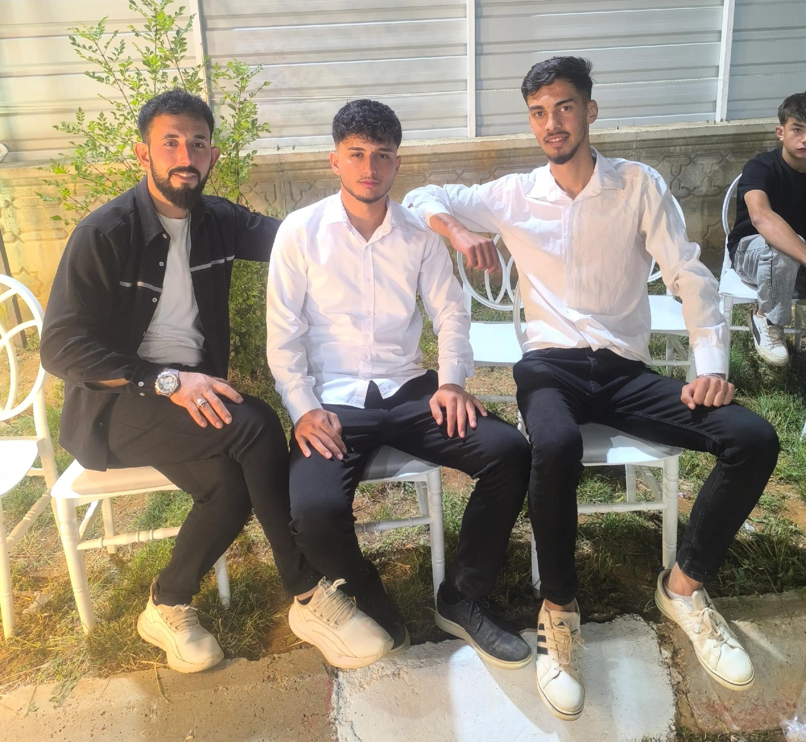 @İ&Ccedil;İ AŞK DOLU