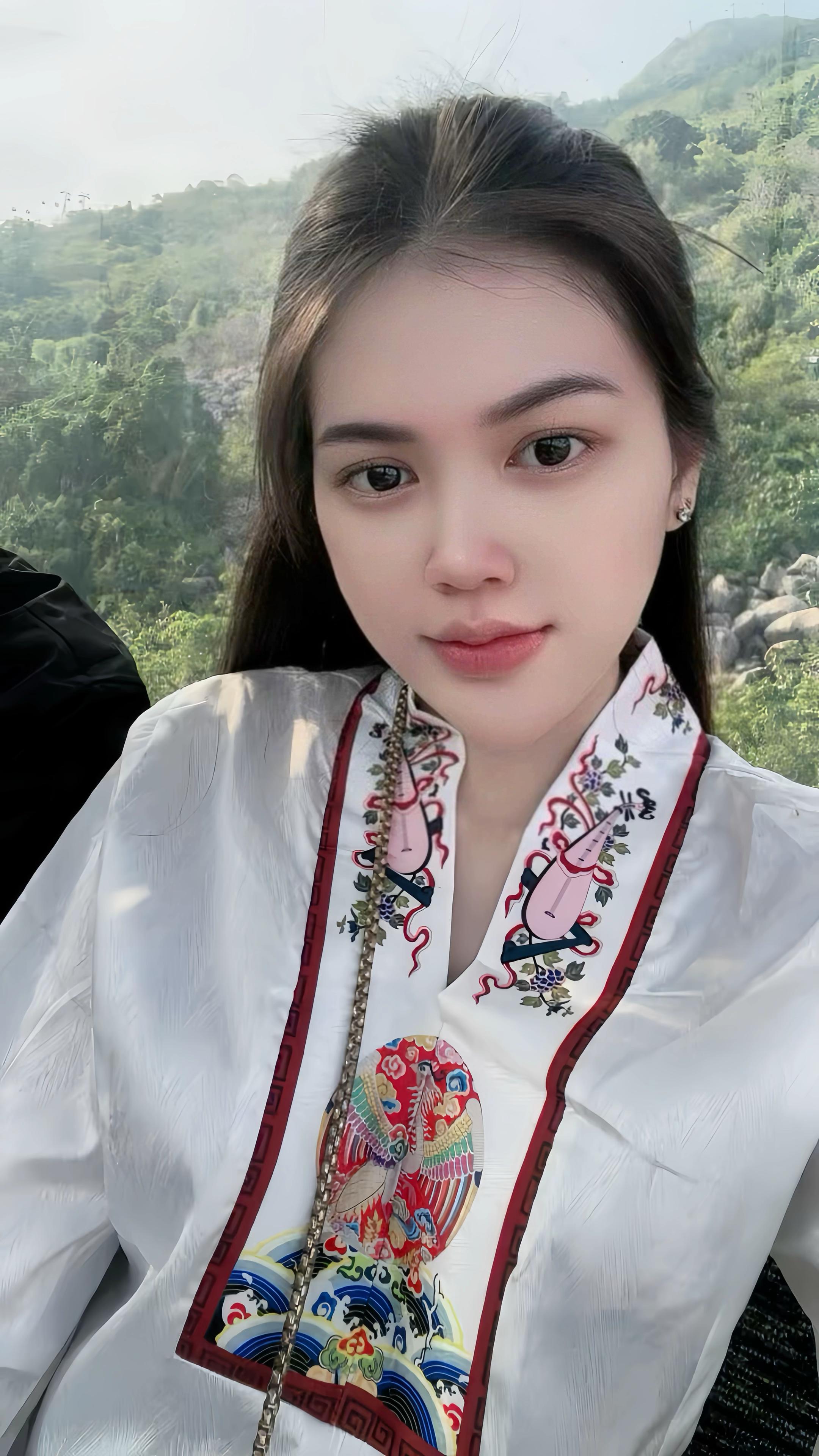 @Thuý Quỳnh🎀