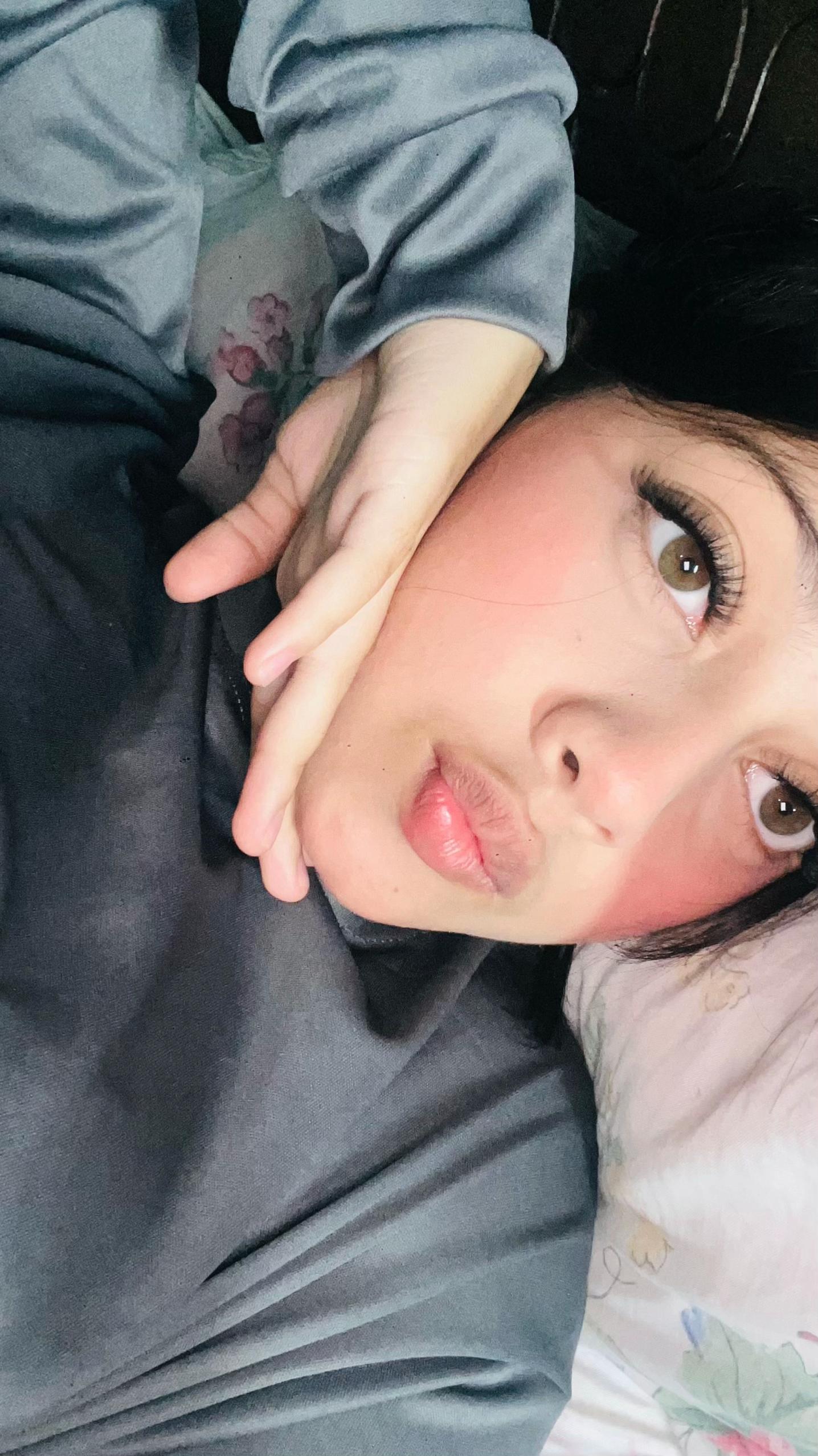 @𝐟𝐫𝐚𝐧𝐜𝐡𝐢𝐢🐝