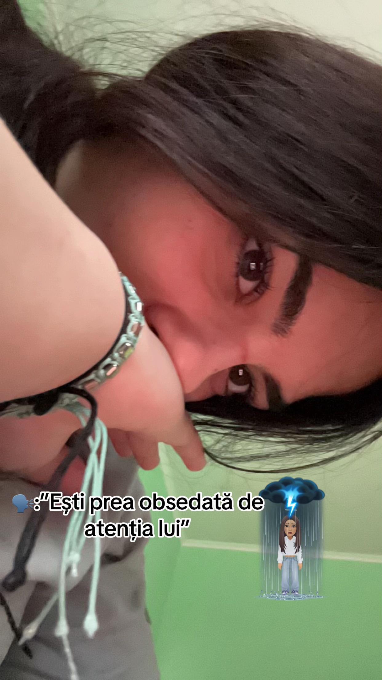 @𝑨𝒏𝒖𝒕̗𝒂💤
