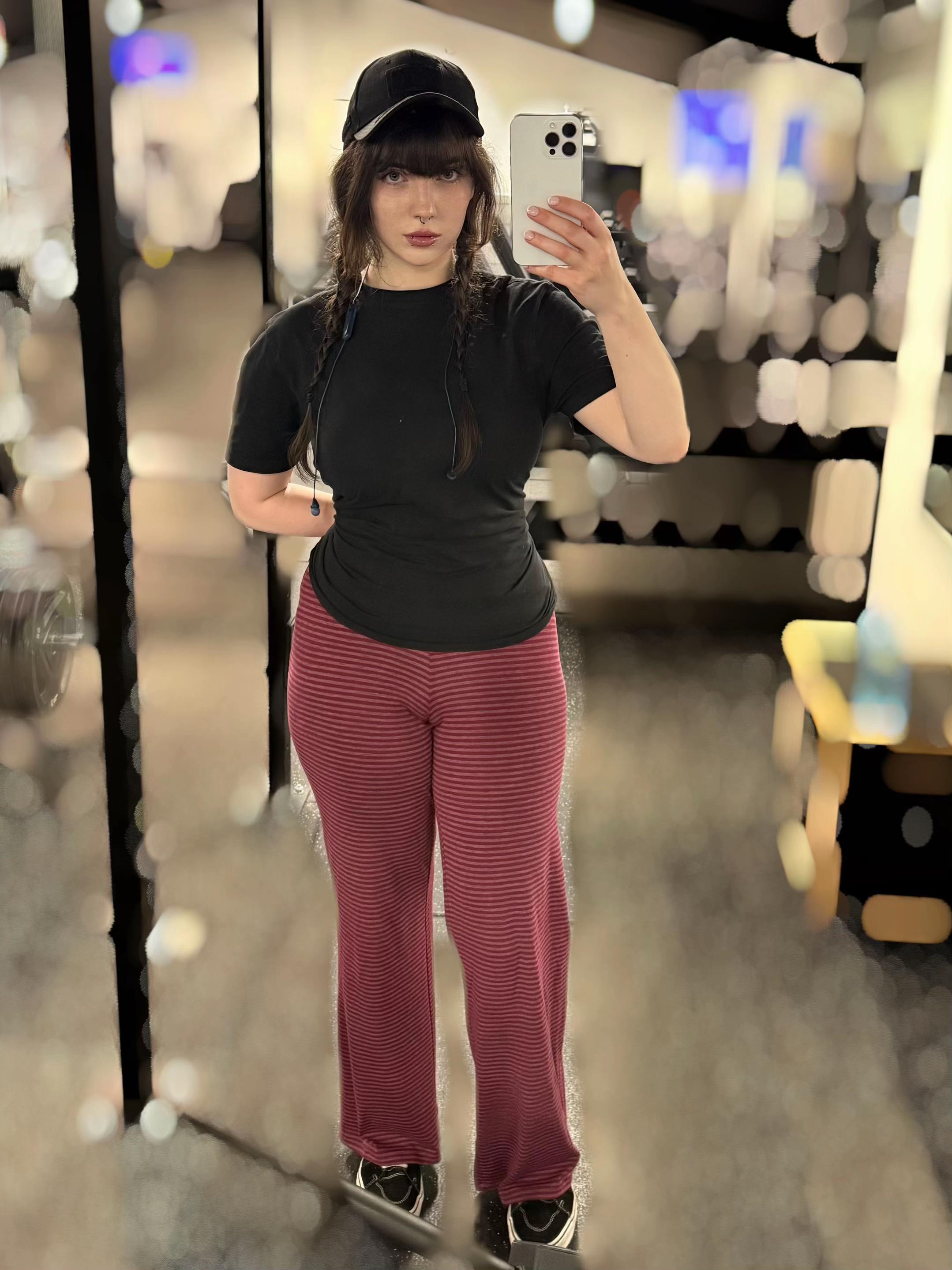 @cutiegothxo1