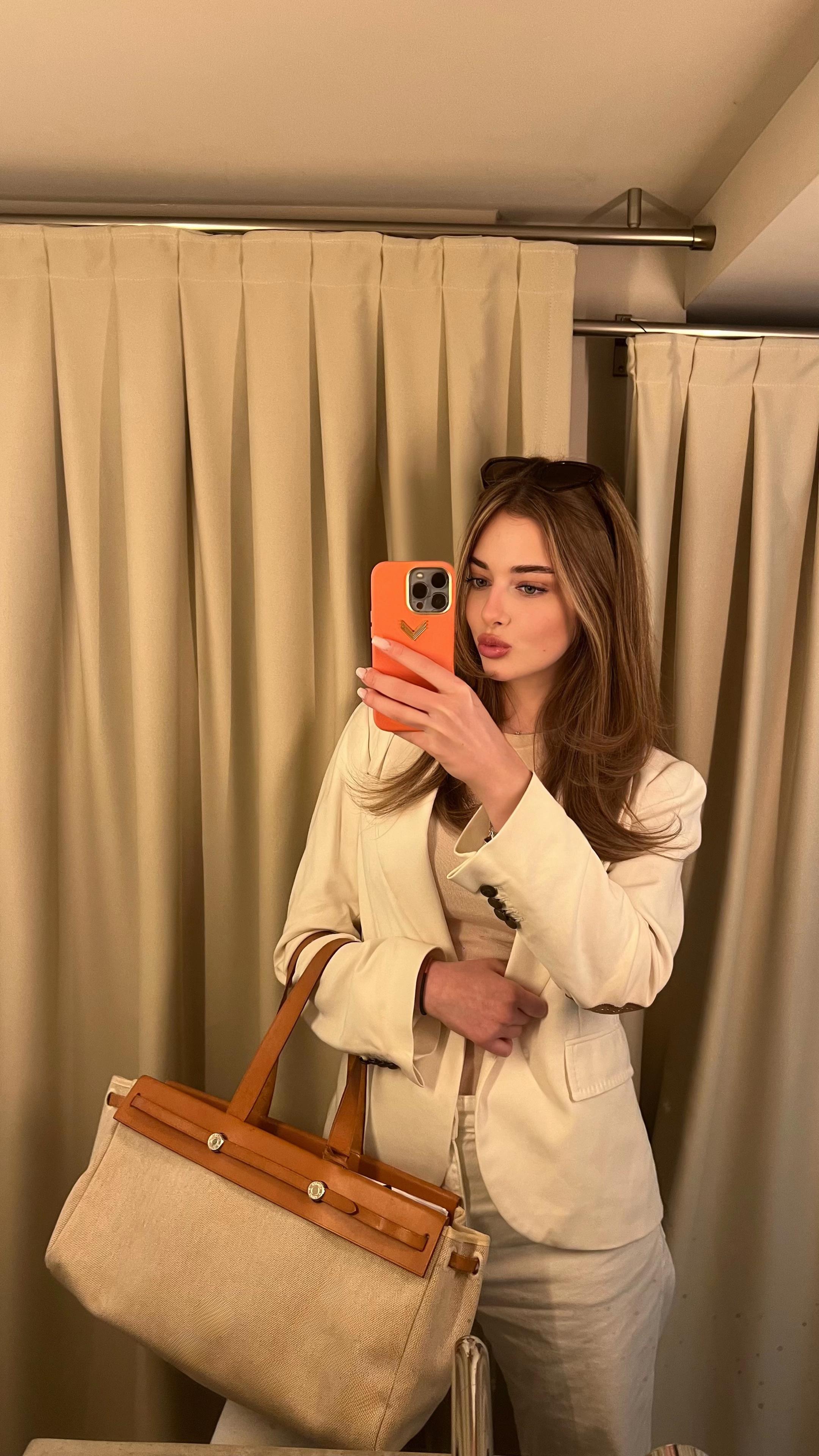 @Eva