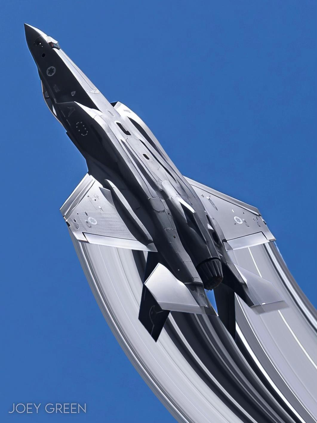 @𝙹𝚘𝚎𝚢 ✈︎